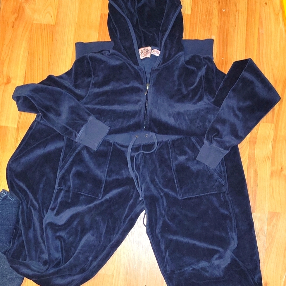 Juicy Couture set